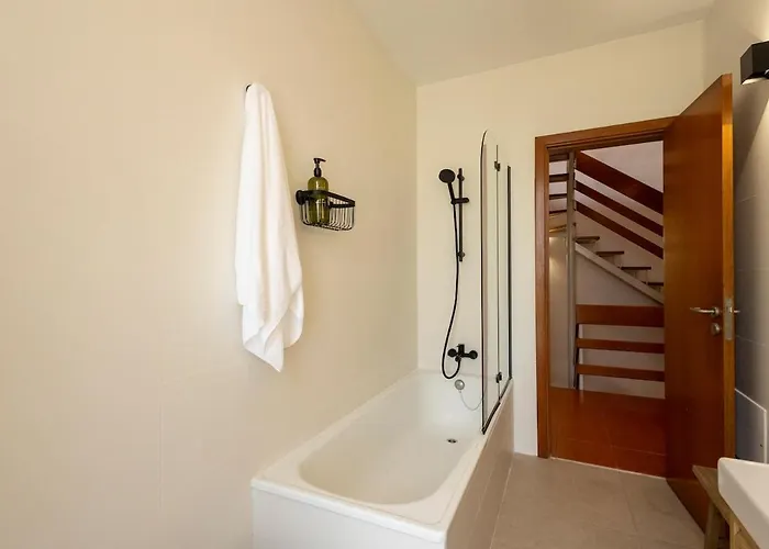 Wave Song Villa Santo Isidoro